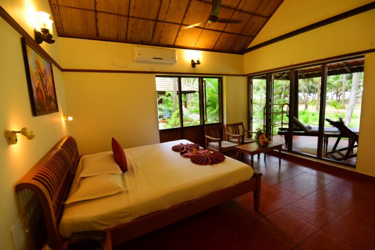 Deluxe Twin Villa Front Row Direct