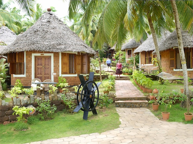 Manaltheeram Special Cottage main