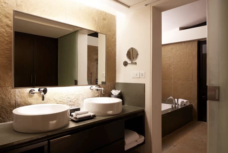 Dharana_Villa_bathroom