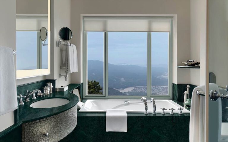 Ananda Deluxe Zimmer mit Talblick